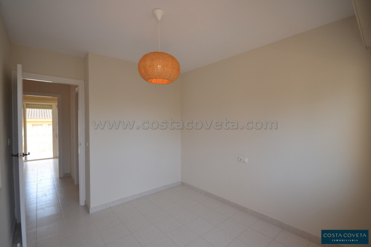 Renovated Semi-detached bungalow in el Poblet