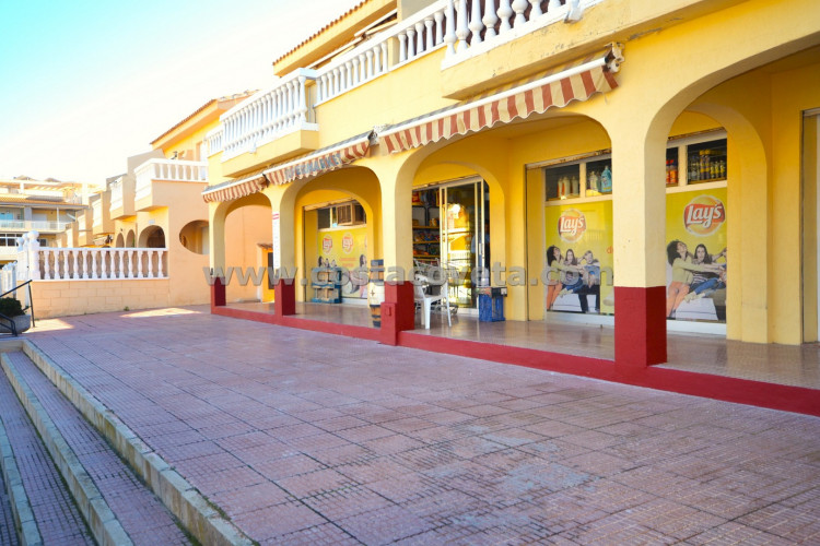 Renovated Semi-detached bungalow in el Poblet