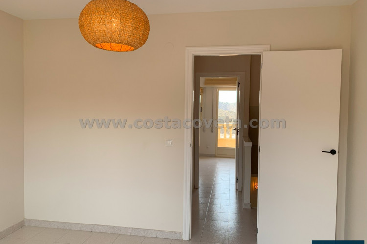 Renovated Semi-detached bungalow in el Poblet