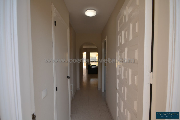 Renovated Semi-detached bungalow in el Poblet