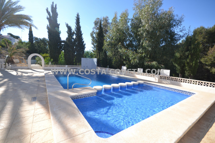 Lovely semi-detached property in Nepuna park at la Coveta Fuma
