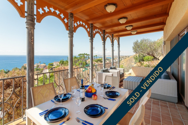 El Campello, Exclusiva propiedad de 3 viviendas con impresionantes vistas panoramicas