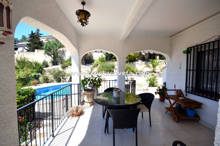 Fantastic detached villa with pool in la Coveta Fuma