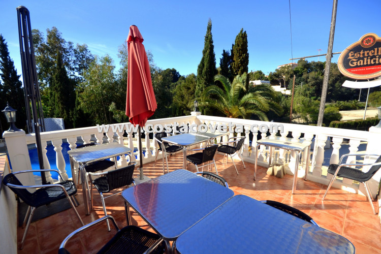 Wonderful café bar with a home in la Coveta Fuma