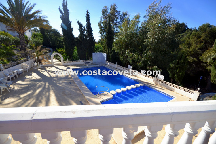 Wonderful café bar with a home in la Coveta Fuma