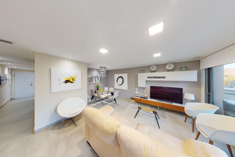 BEAUTIFUL SEMI-DETACHED IN RESIDENTIAL LA MAR ON THE SEAFRONT AT EL CAMPELLO