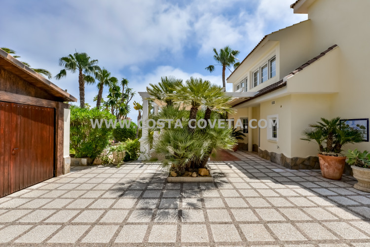 Exclusive oasis near the Mediterrenean in Venta Lanuza