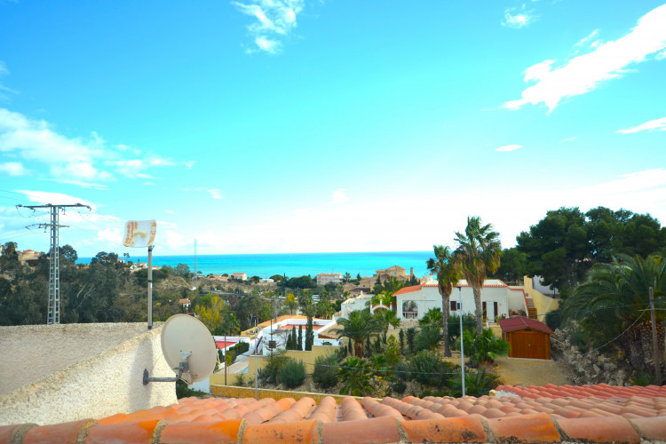 Lovely semi-detached property in Jupiter park at la Coveta Fuma