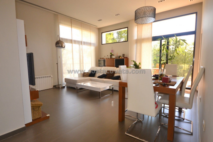 Stylish modern villa is new constructed with large garden in Coveta Fuma El Campello