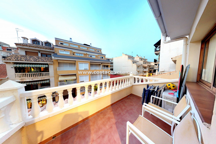 Beautiful duplex apartment on the boulevard with panoramic views over the beach of El Campello.