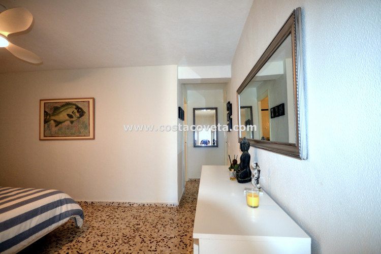 Very well maintained villa with heated pool in la Coveta Fuma a stones throw from the beach