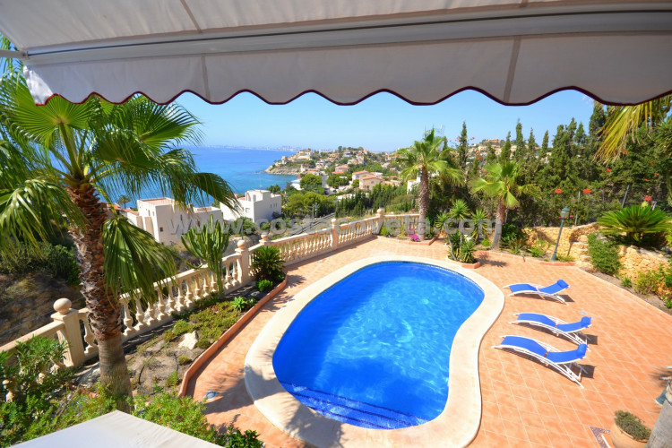 Beautiful and charming villa with panoramic views in Coveta Fuma, El Campello