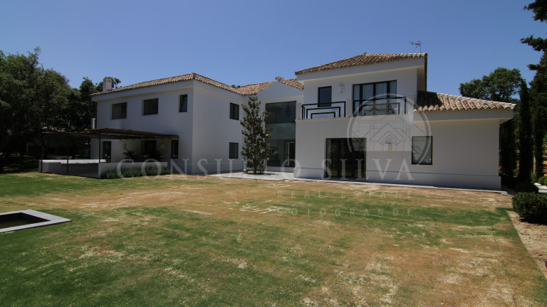 Villa en venta en Los Altos de Valderrama, Sotogrande