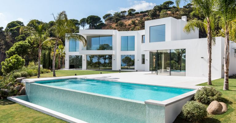 Luxe eigendommen te koop in El Madroñal