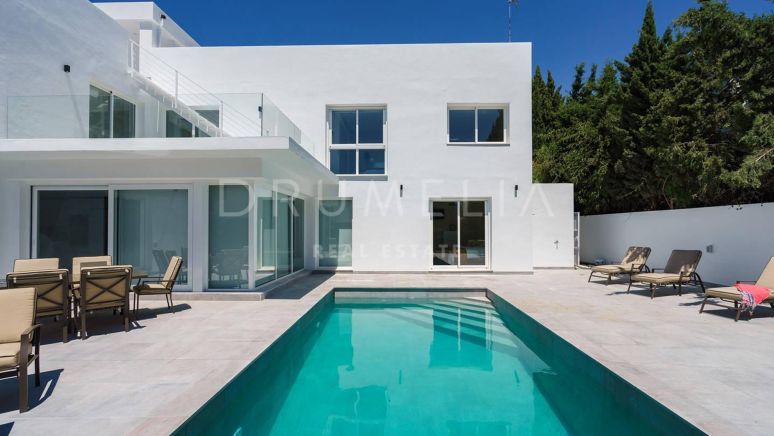 Moderne Luxus-Villa, Las Brisas Country Club, Nueva Andalusien (Marbella)