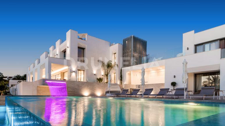 Magnificent Unique Modern Chic Luxury Villa, Nueva Andalucía, Marbella