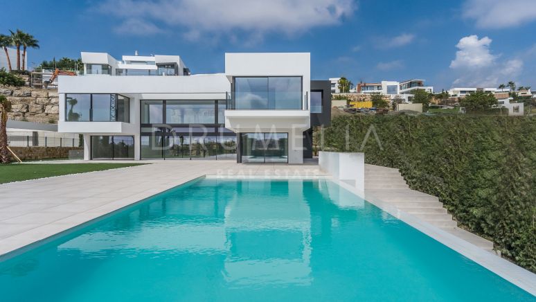 Spectacular contemporary luxury villa in La Alqueria