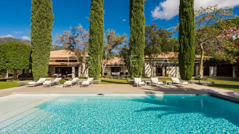 Prachtige luxe villa met panoramisch zeezicht in La Zagaleta Golf Resort, Benahavís