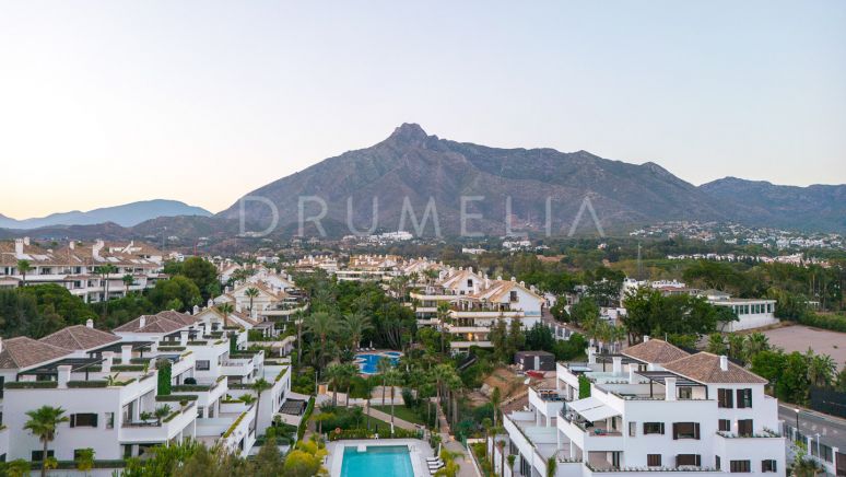 Helt ny elegant lyxig lägenhet på bottenvåningen på Golden Mile i Marbella