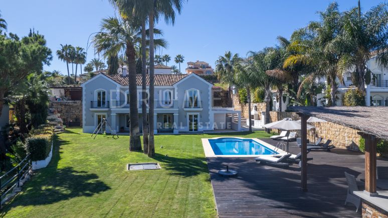 Elegant lyxvilla i hjärtat av den prestigefyllda Golf Valley, Nueva Andalucía, Marbella