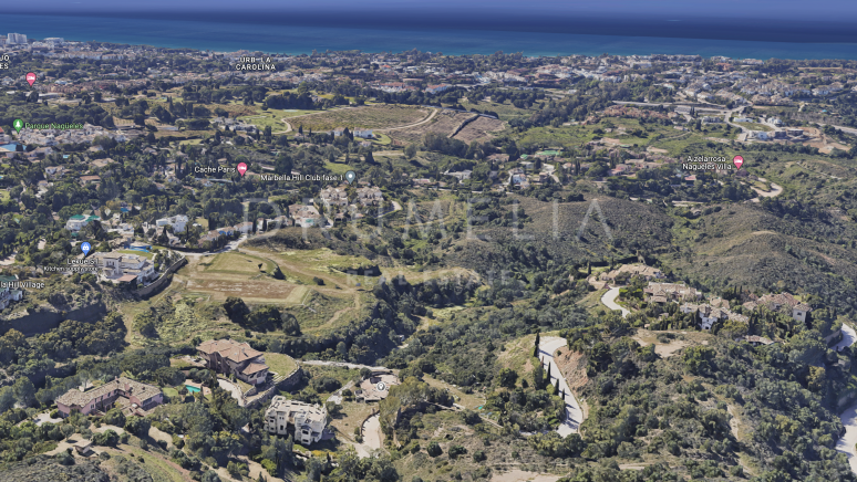 Superb plot with modern villa project and panoramic view in Marbella Hill Club, Marbella Golden Mile