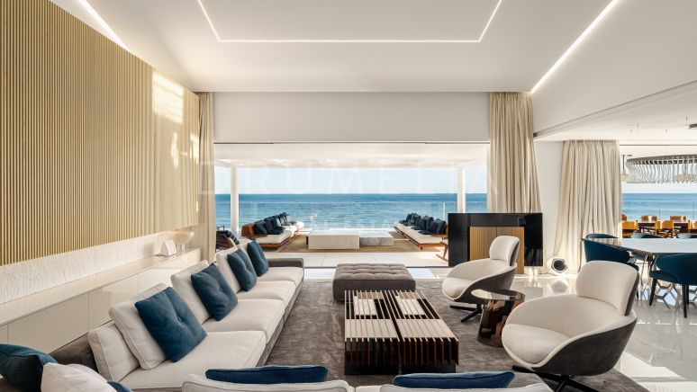 EMARE JADE -Spektakuläres Luxus-Penthouse direkt am Meer mit atemberaubendem Meerblick in Emare Beach Estepona
