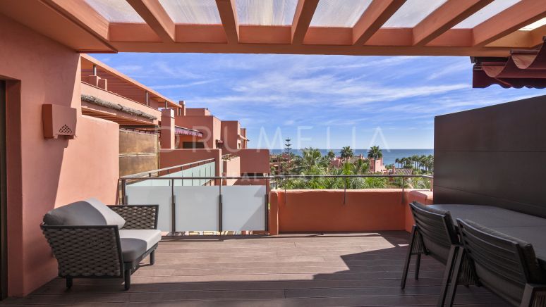 Modern luxury beachside penthouse with panoramic view in Las Salinas, New Golden Mile of Estepona