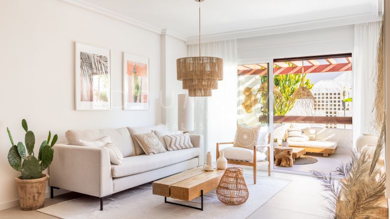 Fully renovated Modern Apartment with a Scandinavian Touch in Nueva Andalucia, Marbella.