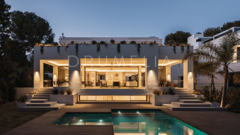 The Golden One- Luxe moderne milieuvriendelijke villa in de Golden 7 urbanisatie - Golden Mile, Marbella