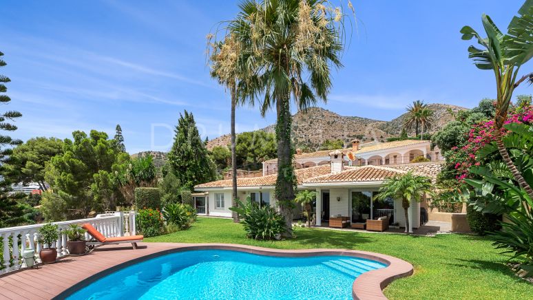 Schöne umweltfreundliche Villa mit Panoramablick auf das Meer in Benalmádena