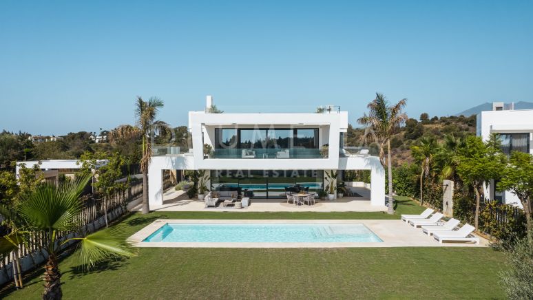 Casa Atria 5 - Luksuriøs moderne villa i privat inngjerdet område på Golden Mile i Marbella