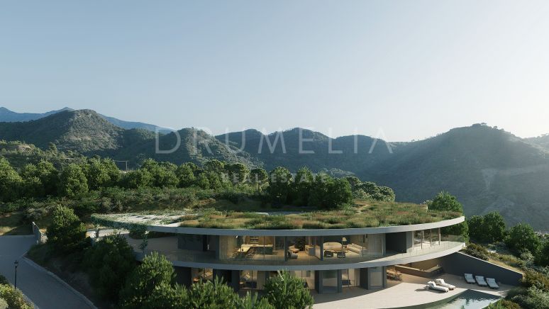 Villa de lujo sobre plano con amplias terrazas y vistas impresionantes en Monte Mayor