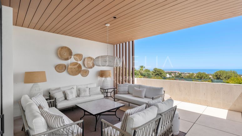 Delvis frittstående villa for salg i Le Blanc, Marbella Golden Mile