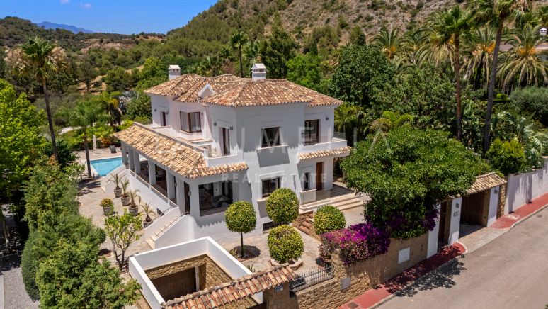 Villa med 5 soverom og fantastisk panoramautsikt over havet og kysten i Los Picos - Marbellas Golden Mile