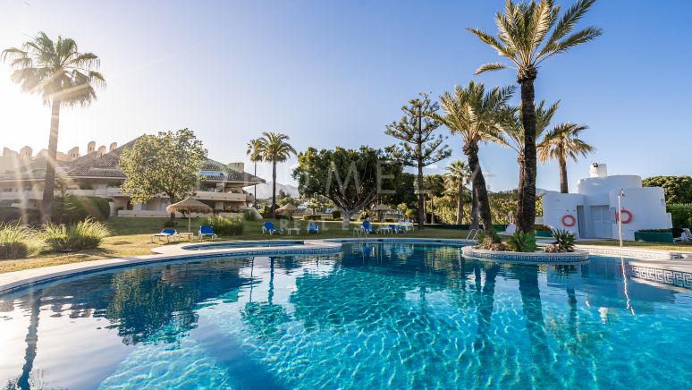 Penthouse en duplex de 3 chambres récemment modernisé dans un endroit 5 étoiles : Las Brisas Country Club, Nueva Andalucia