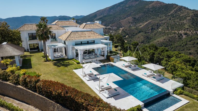 CASA VALENTINO - Magnifique maison de luxe avec vue panoramique à La Zagaleta, Benahavis