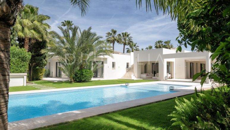 Luxuriöse Villa am Strand in Marbesa, Marbella Ost