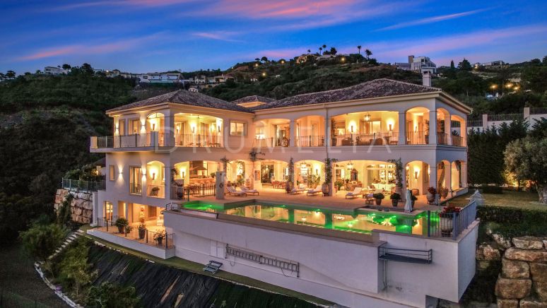 Exclusive 6- Bedroom Villa with Breathtaking Views and Premium Features in Monte Mayor- Benahavis