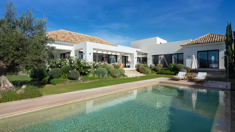 Modern vacker villa till salu i Haza Del Conde, Nueva Andalucia, Marbella