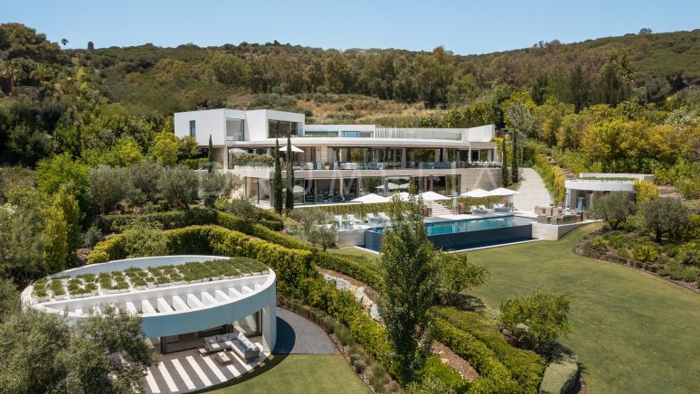 Villa Vela - Upåklagelig moderne luksusvilla med wow-faktor og panoramautsikt i La Reserva de Sotogrande