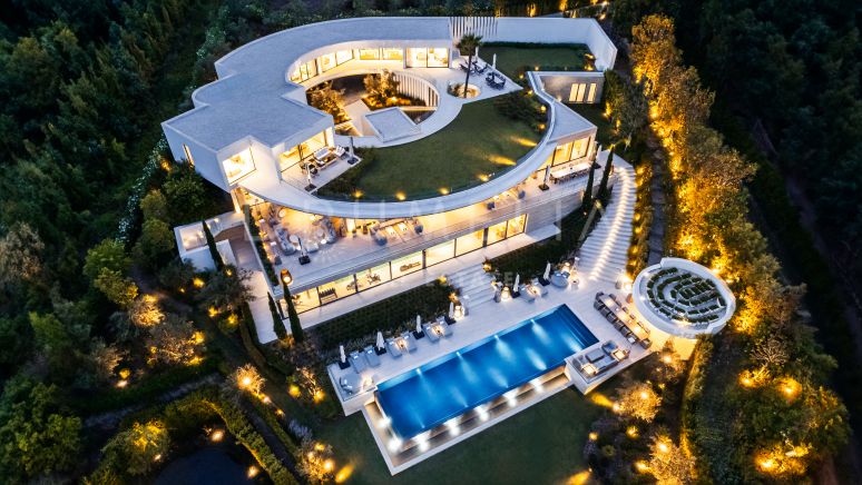 Villa Vela - Impecable e impresionante villa de lujo moderna con vistas panorámicas en La Reserva de Sotogrande