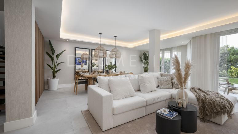 Preciosa casa adosada de lujo con diseño escandinavo y contemporáneo en venta en La Quinta Hills, Benahavís