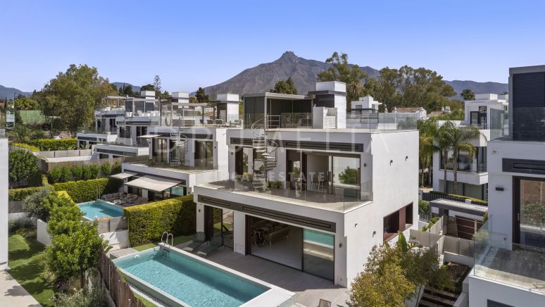 Stylish Contemporary Beachside House with Sea Views, Golden Mile, Marbella