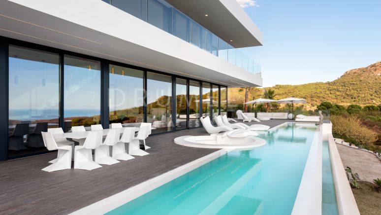 Modern chic nybyggd villa med havsutsikt i Monte Mayor, Benahavís