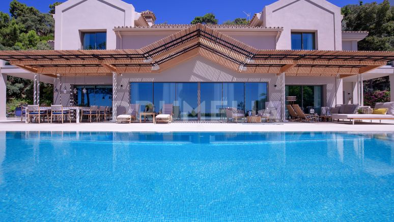 À vendre, nouvelle maison de luxe avec de magnifiques vues panoramiques à La Zagaleta, Benahavis.