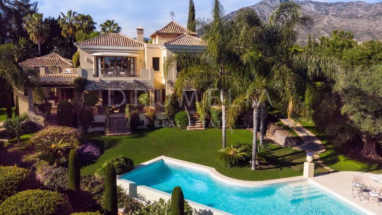 Impresionante casa de lujo de estilo andaluz en Lomas del Marbella Club, Milla de Oro
