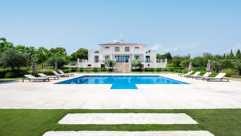 Atemberaubende Luxus-Grand-Villa mit riesigem Grundstück in Guadalmina Alta, San Pedro