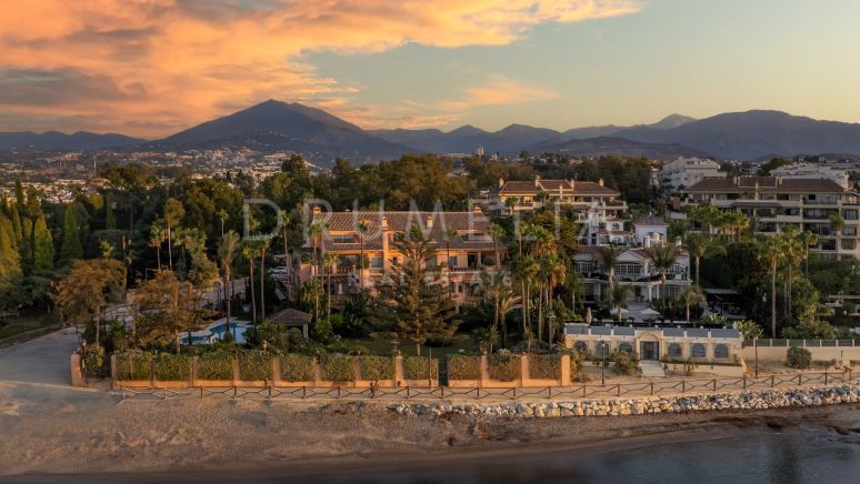 Ocean's Suite - Penthouses en duplex en Première Ligne de plage dans le complexe exclusif Casa Nova, Puerto Banús, Marbella