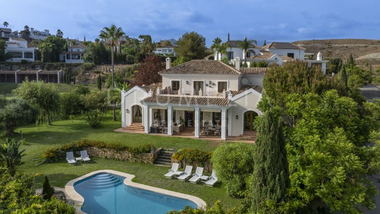 Elegant Mediterranean Villa in Los Flamingos