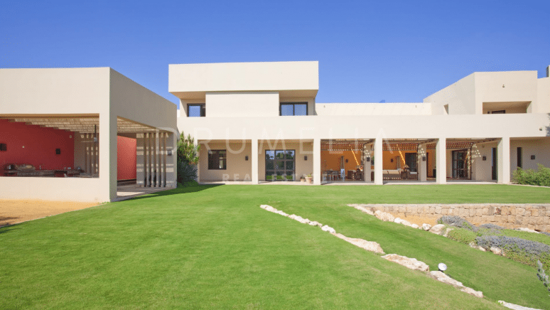 Destacada Villa de lujo moderna en venta y en alquiler en La Reserva Sotogrande, Sotogrande